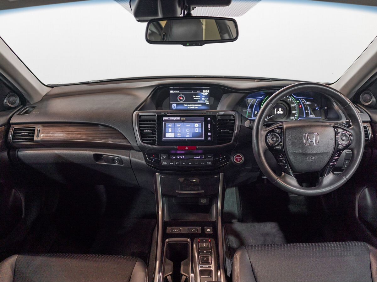 Honda Accord 2018 - фото автомобиля