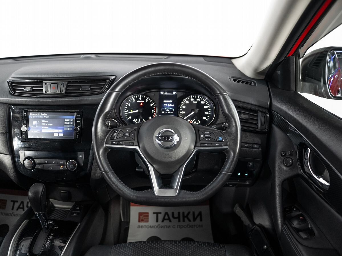 Nissan X-Trail 2018 - фото автомобиля