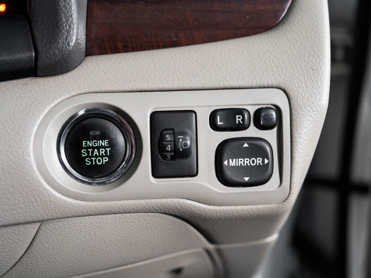 Toyota Allion 2010 - фото автомобиля