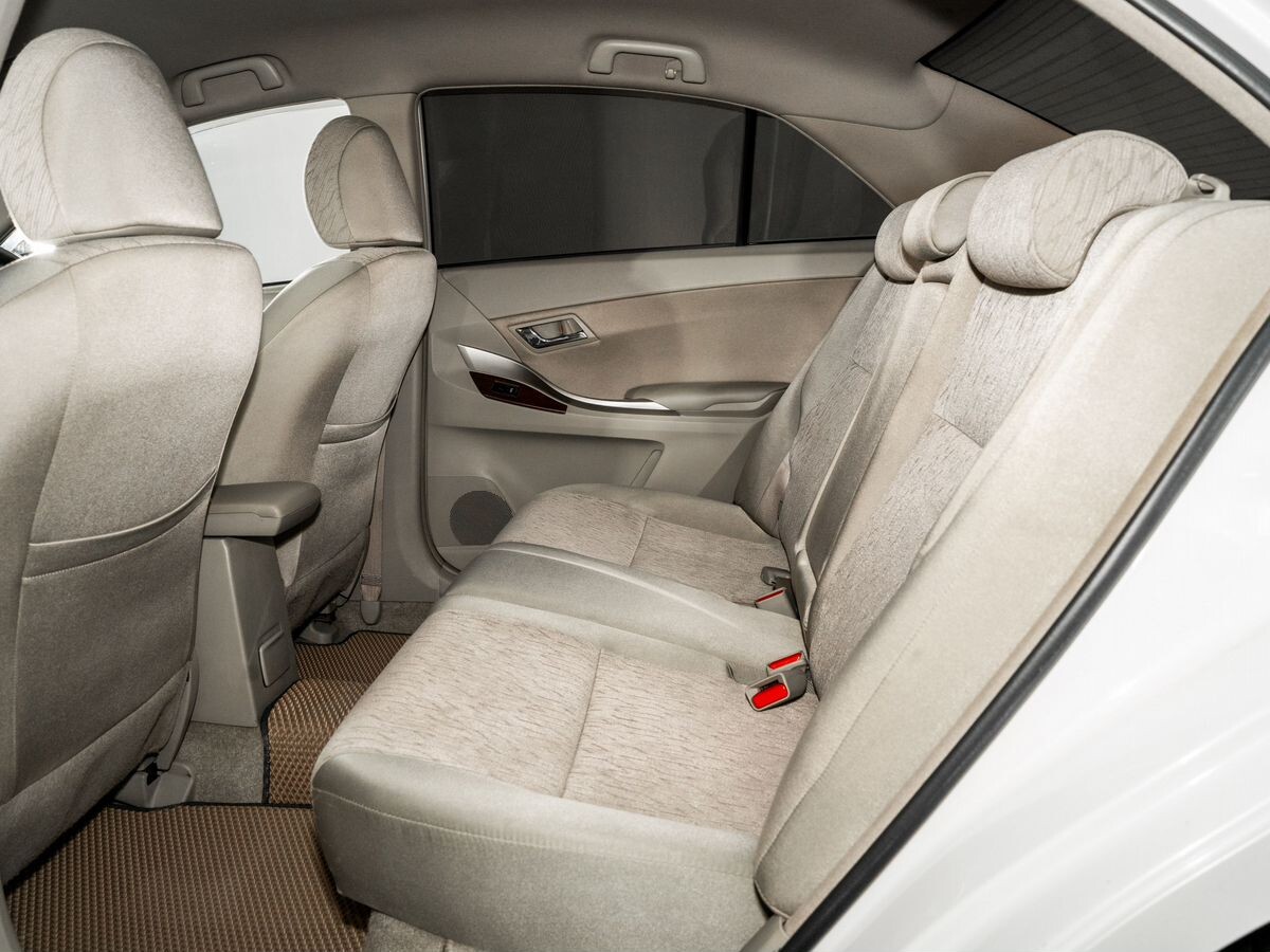 Toyota Allion 2010 - фото автомобиля