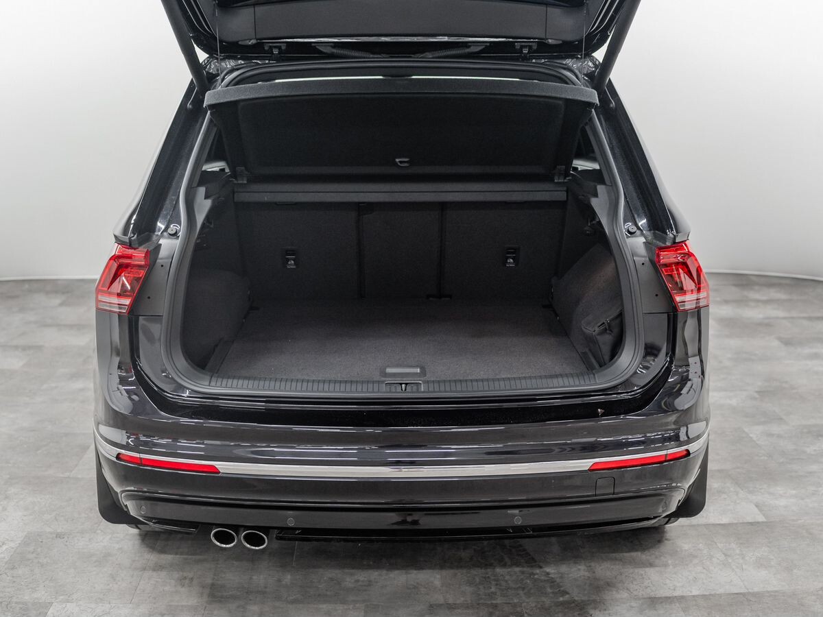 Volkswagen Tiguan 2019 - фото автомобиля
