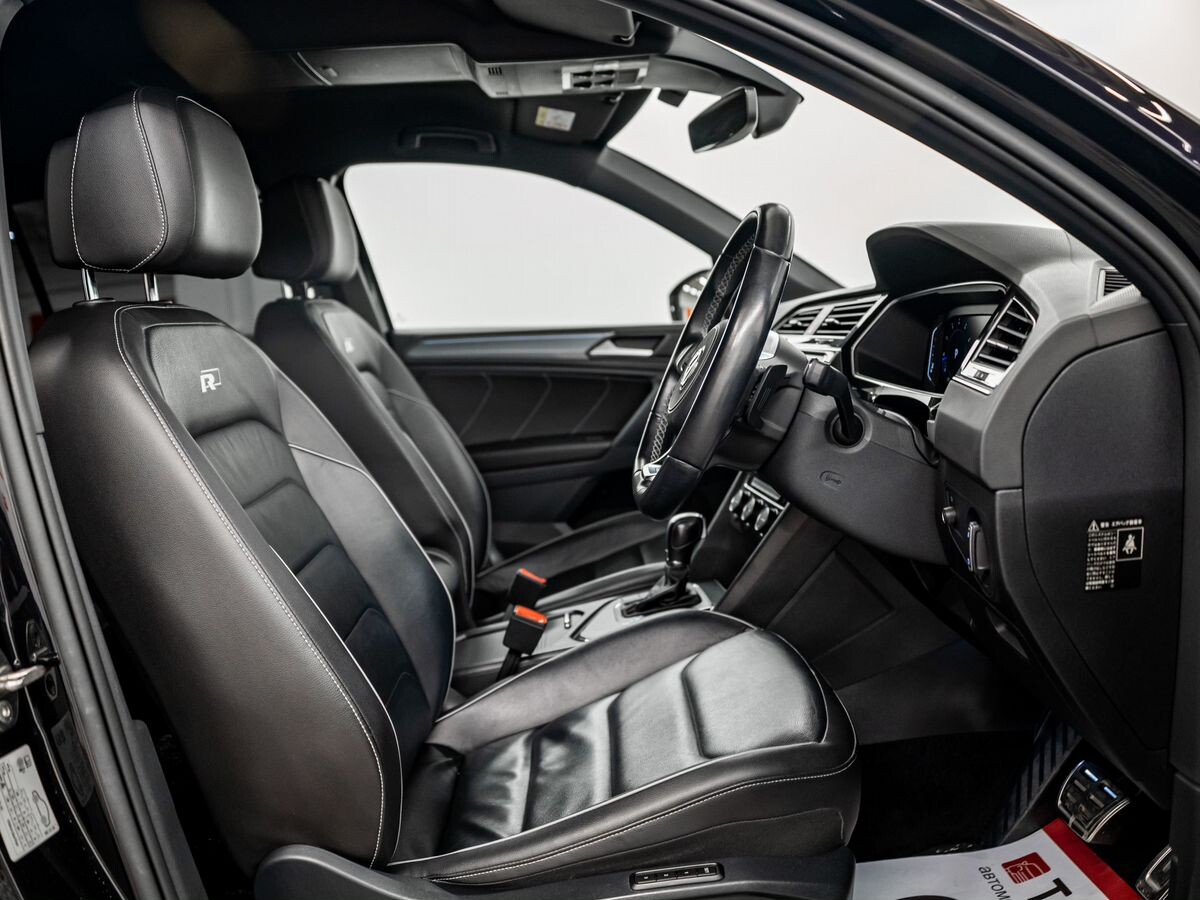 Volkswagen Tiguan 2019 - фото автомобиля