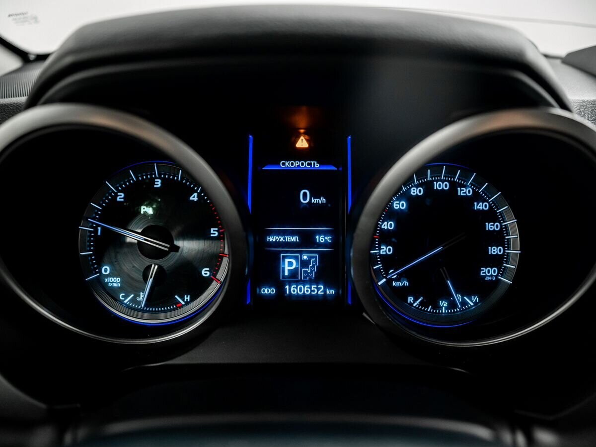 Toyota Land Cruiser Prado 2016 - фото автомобиля