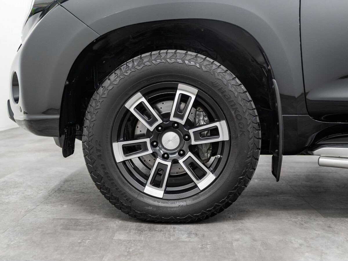 Toyota Land Cruiser Prado 2016 - фото автомобиля