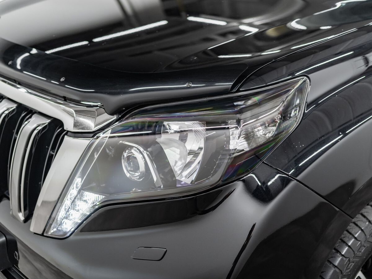 Toyota Land Cruiser Prado 2016 - фото автомобиля