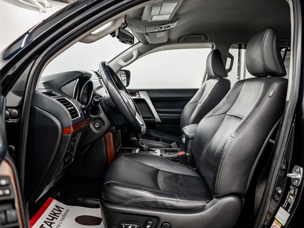 Toyota Land Cruiser Prado 2016 - фото автомобиля