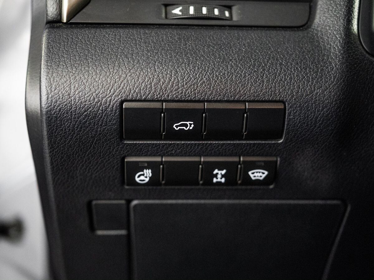 Lexus RX300 2020 - фото автомобиля