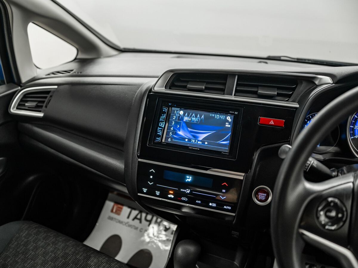 Honda Fit 2016 - фото автомобиля