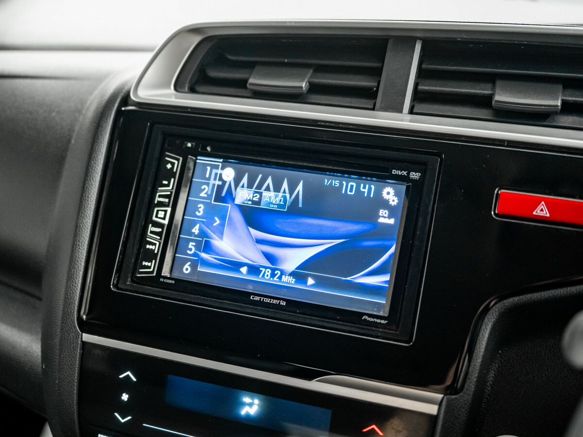Honda Fit 2016 - фото автомобиля