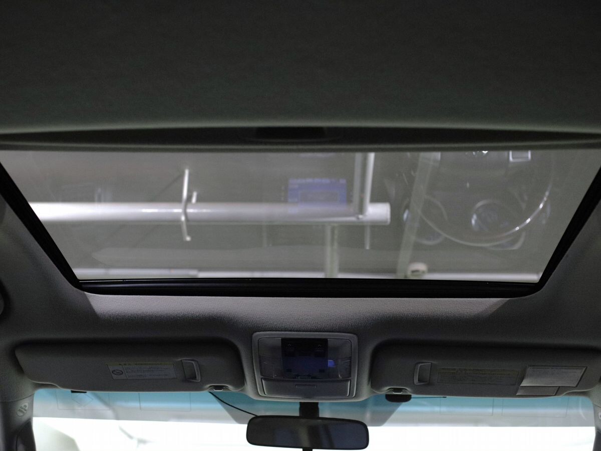Toyota Land Cruiser Prado 2011 - фото автомобиля