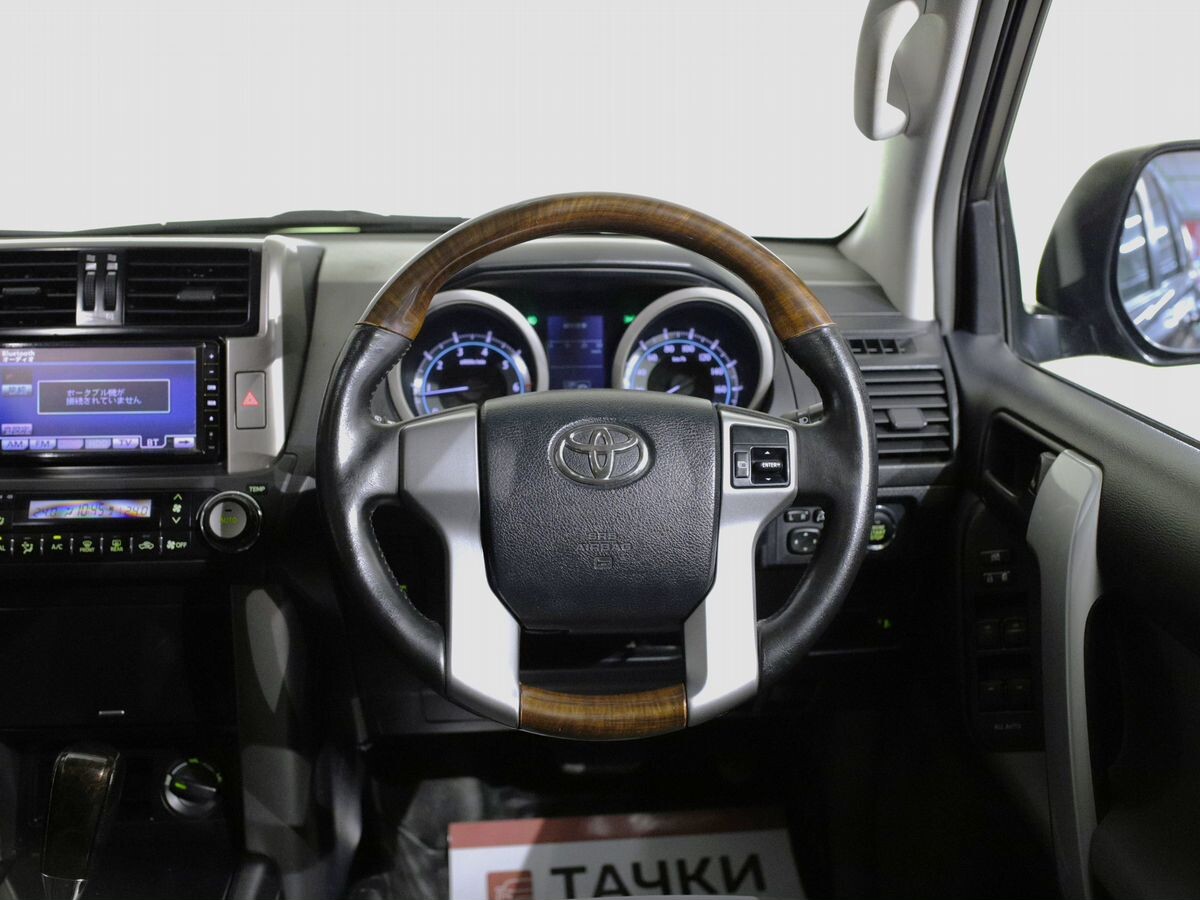 Toyota Land Cruiser Prado 2011 - фото автомобиля