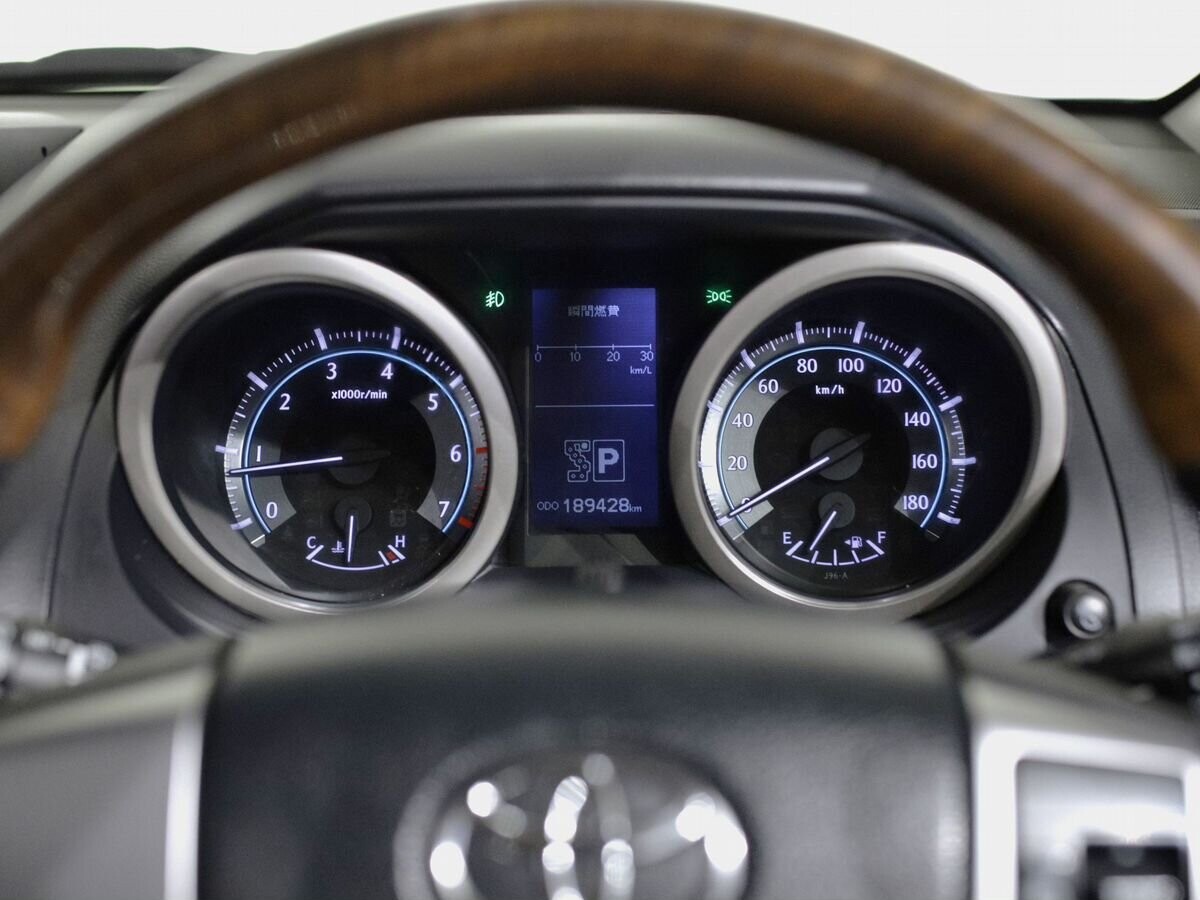 Toyota Land Cruiser Prado 2011 - фото автомобиля