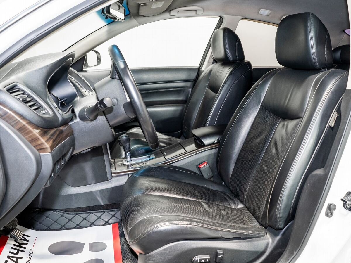 Nissan Teana 2012 - фото автомобиля