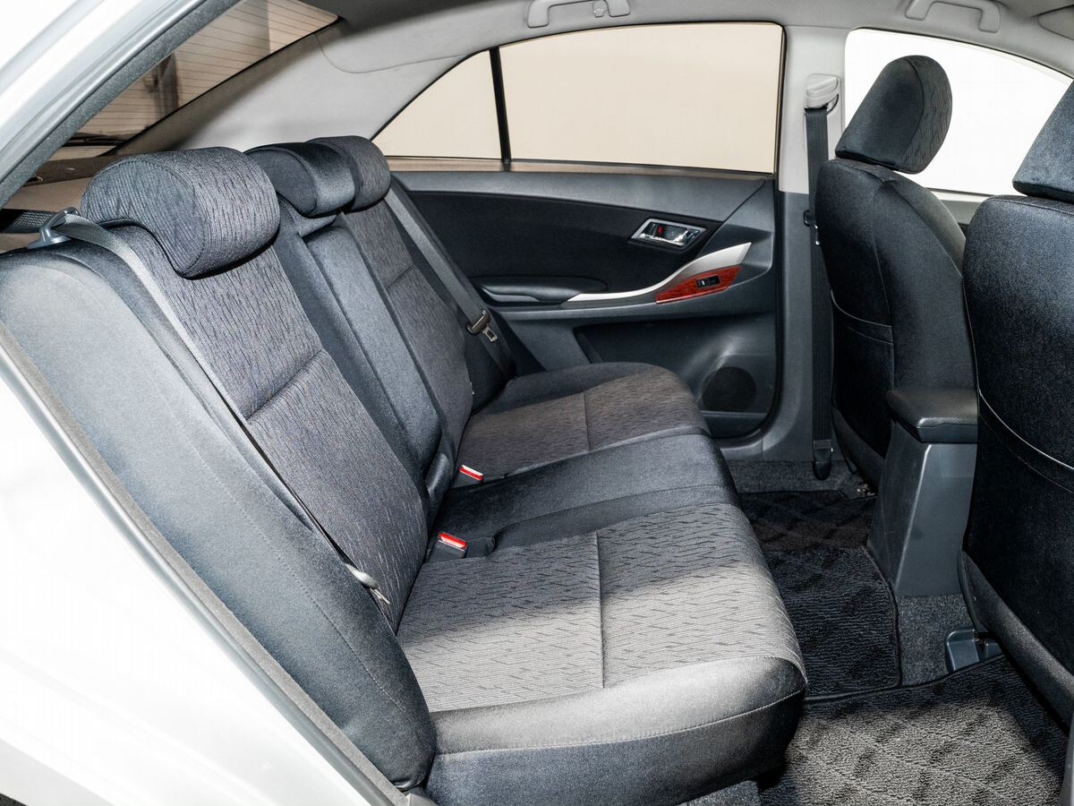 Toyota Allion 2012 - фото автомобиля
