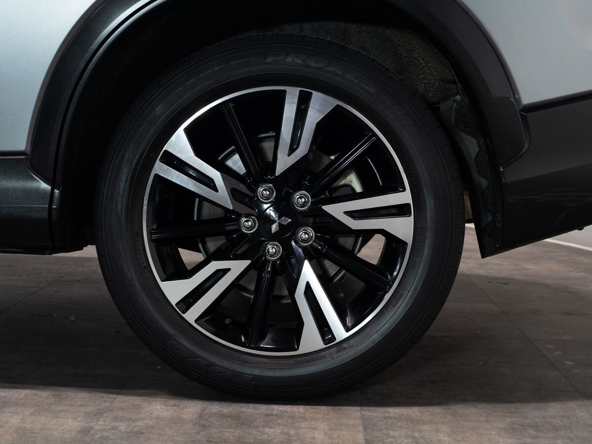 Mitsubishi Eclipse Cross 2020 - фото автомобиля