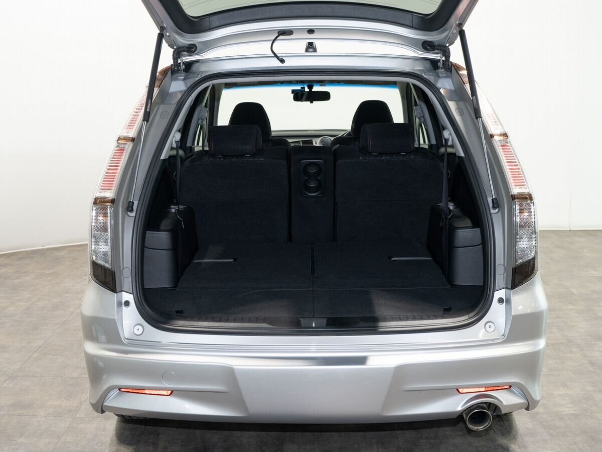 Honda Stream 2009 - фото автомобиля