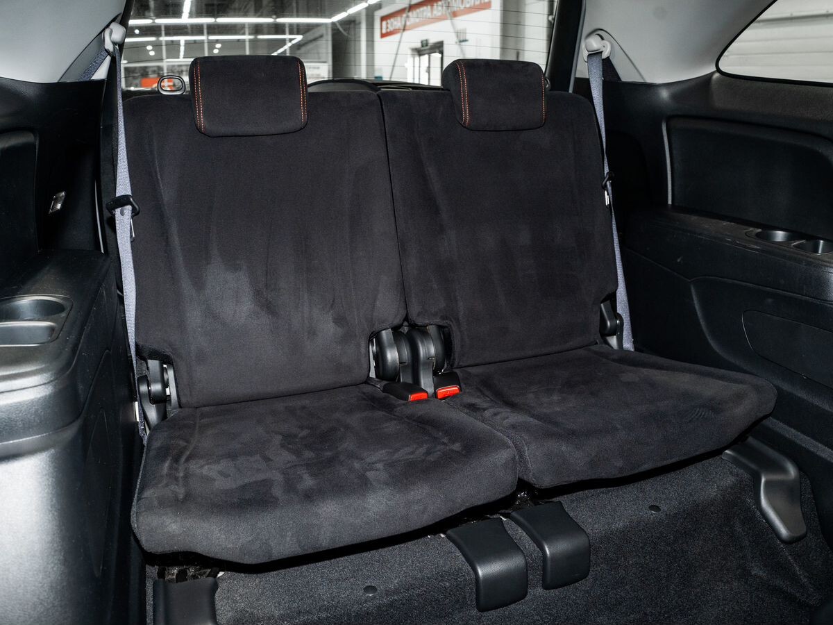 Honda Stream 2009 - фото автомобиля