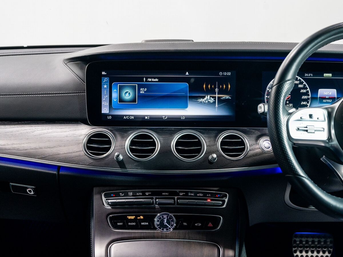 Mercedes-Benz E-Class 2019 - фото автомобиля