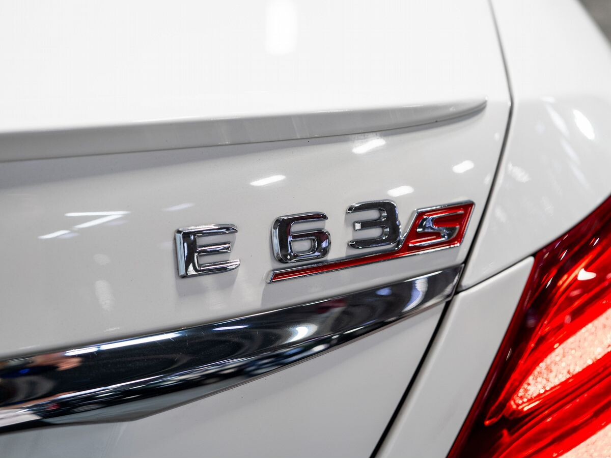 Mercedes-Benz E-Class 2019 - фото автомобиля