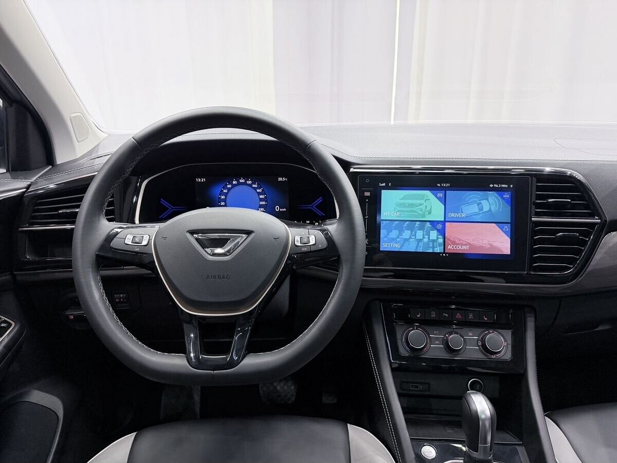 Jetta VS7 2022 - фото автомобиля