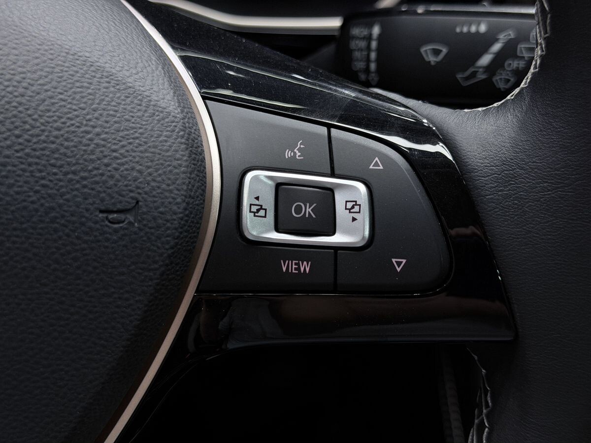 Jetta VS7 2022 - фото автомобиля