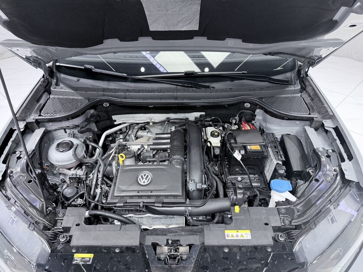 Jetta VS7 2022 - фото автомобиля