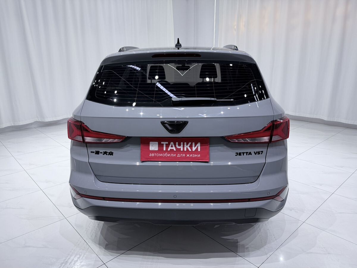 Jetta VS7 2022 - фото автомобиля