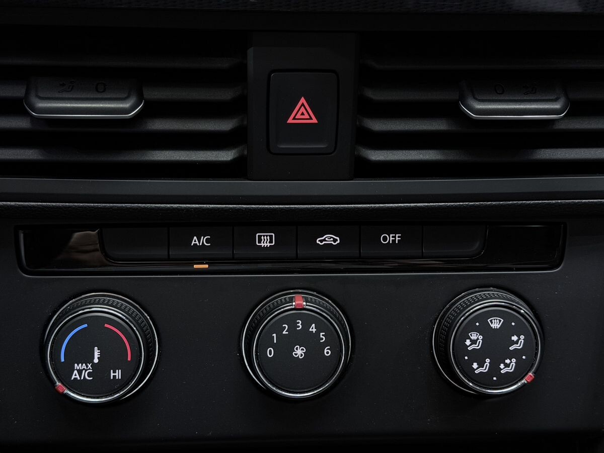 Volkswagen Bora 2023 - фото автомобиля