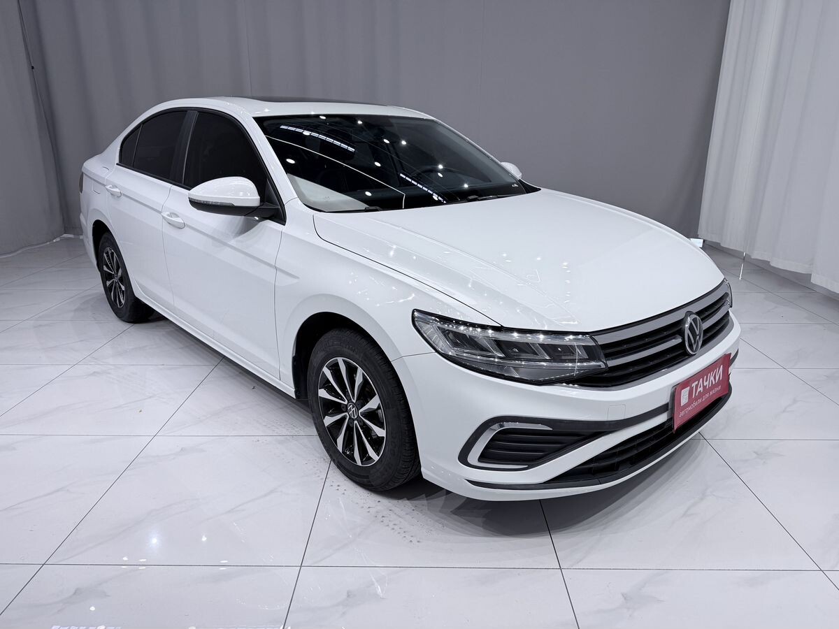 Volkswagen Bora 2023 - фото автомобиля