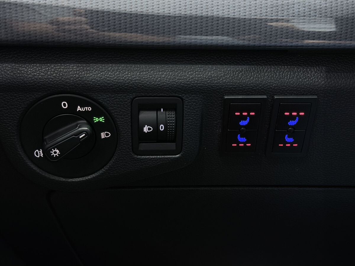 Volkswagen Bora 2023 - фото автомобиля