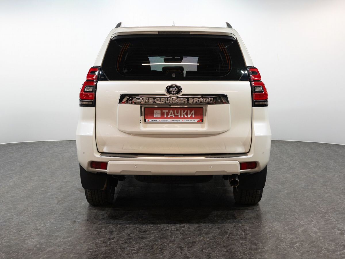 Toyota Land Cruiser Prado 2018 - фото автомобиля