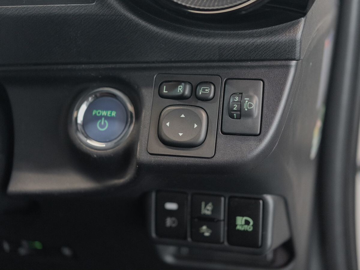Toyota Aqua 2019 - фото автомобиля