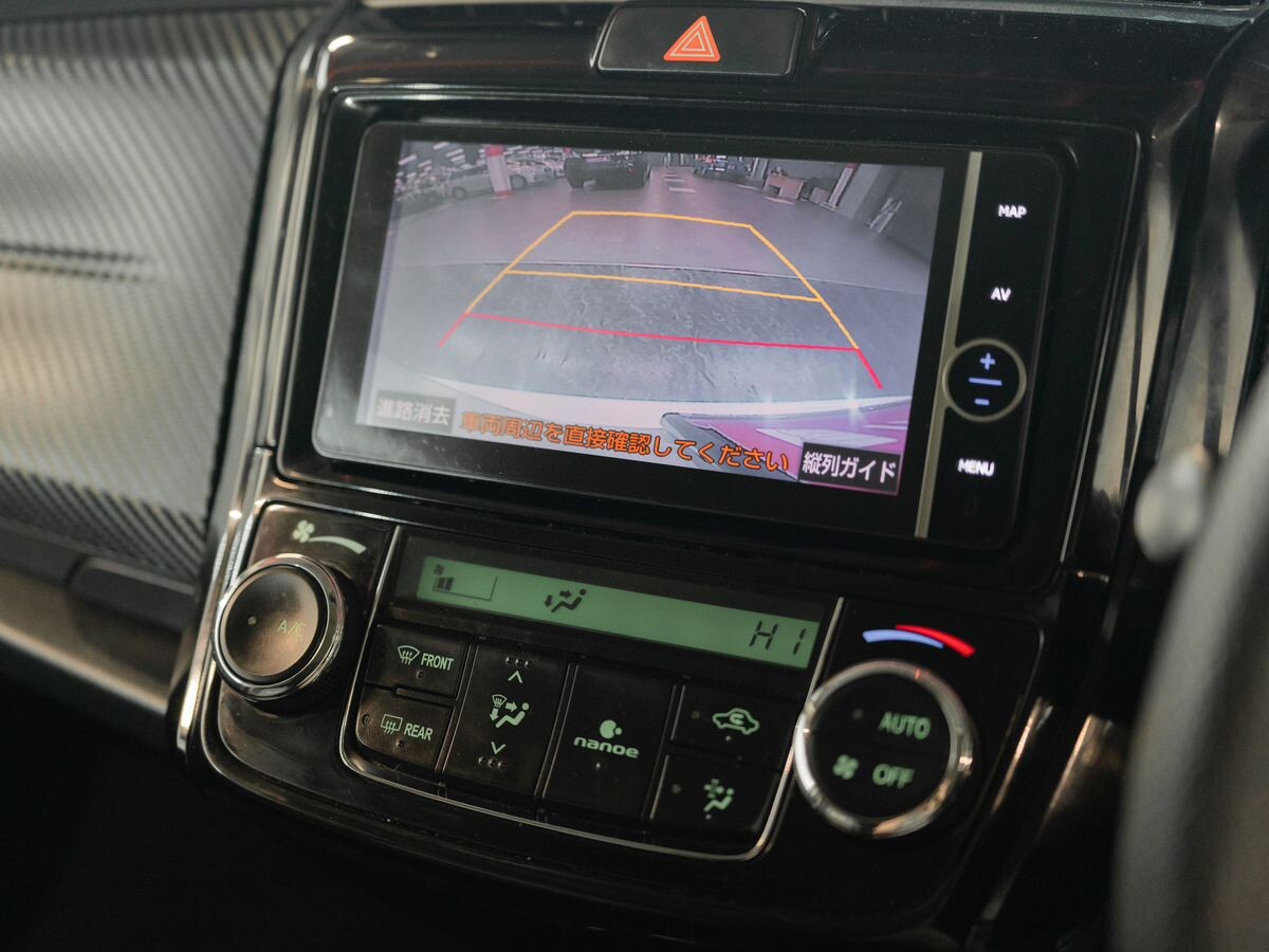 Toyota Corolla Fielder 2013 - фото автомобиля