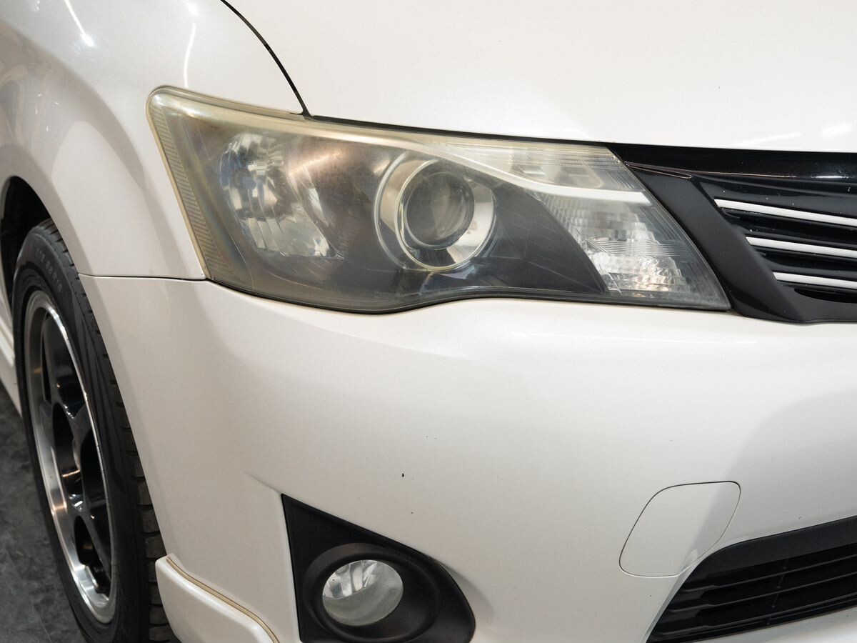 Toyota Corolla Fielder 2013 - фото автомобиля
