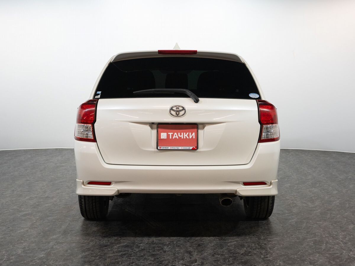 Toyota Corolla Fielder 2013 - фото автомобиля