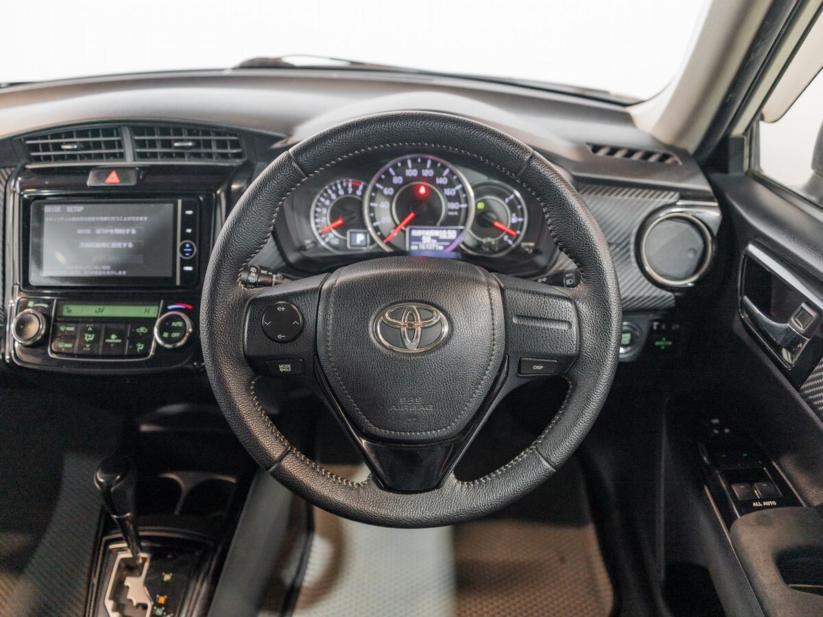 Toyota Corolla Fielder 2013 - фото автомобиля