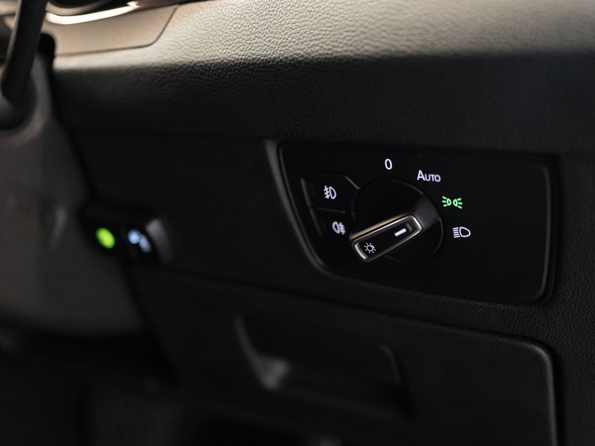 Volkswagen Passat 2016 - фото автомобиля