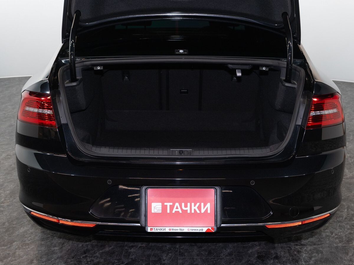 Volkswagen Passat 2016 - фото автомобиля