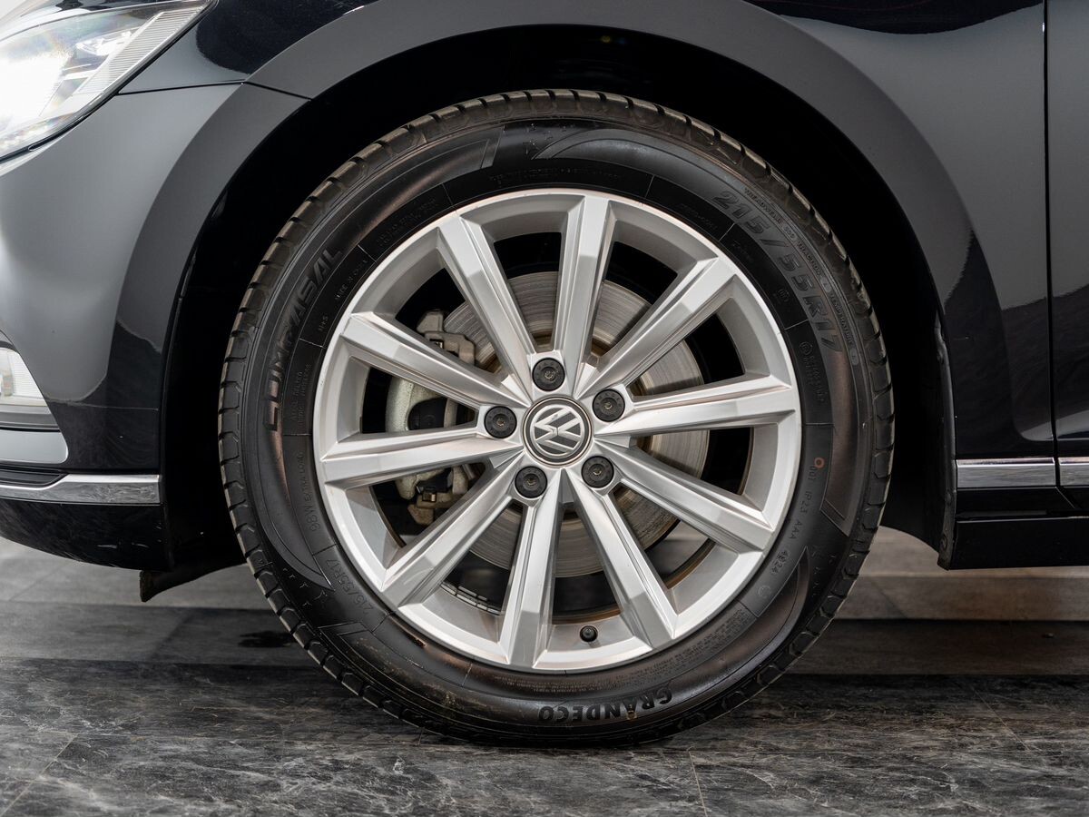 Volkswagen Passat 2016 - фото автомобиля