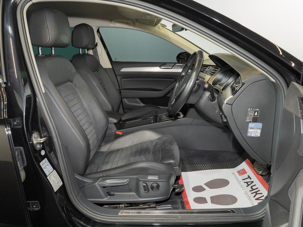 Volkswagen Passat 2016 - фото автомобиля