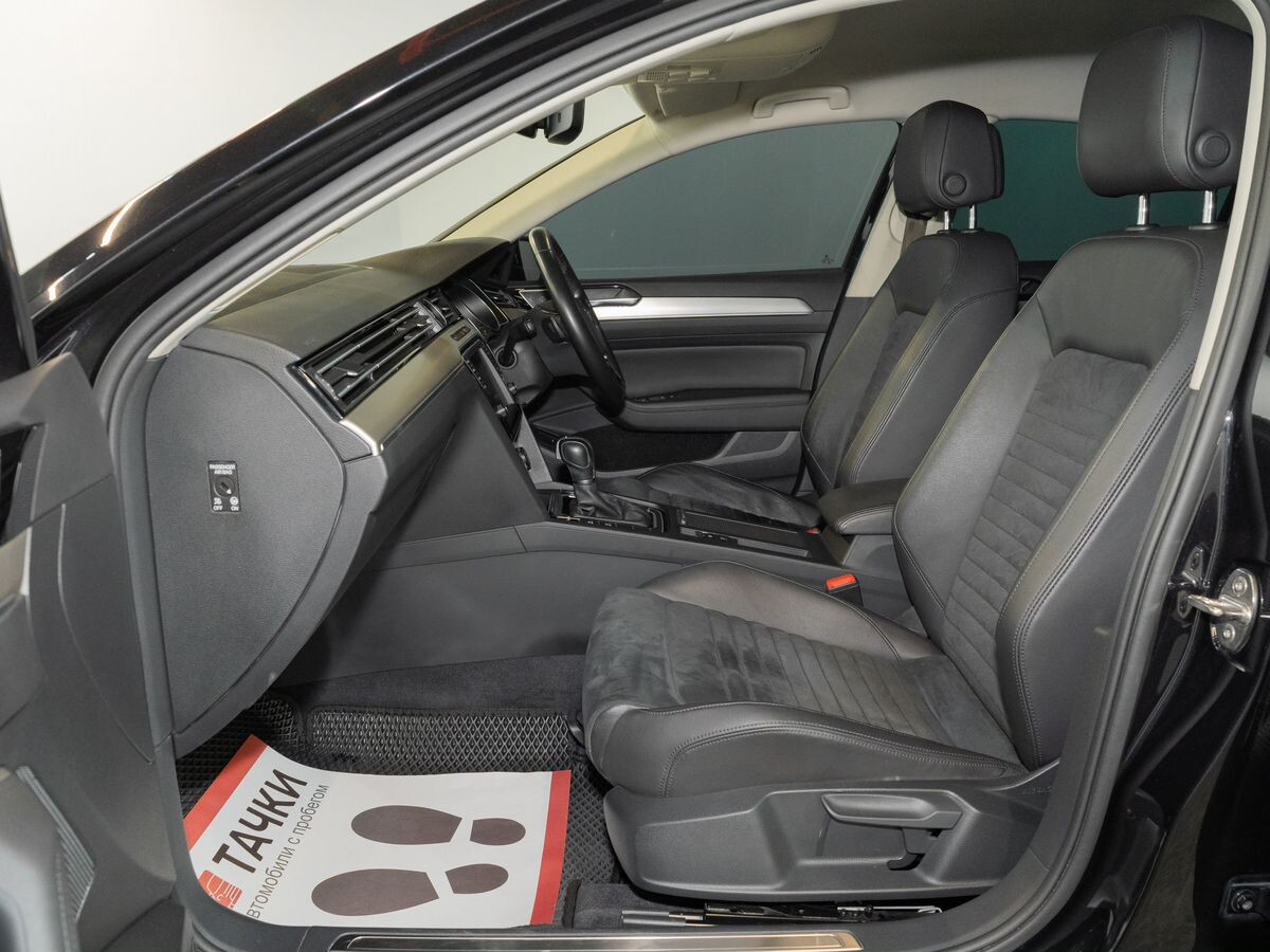 Volkswagen Passat 2016 - фото автомобиля