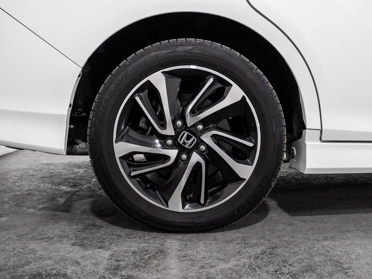 Honda Stepwgn 2017 - фото автомобиля