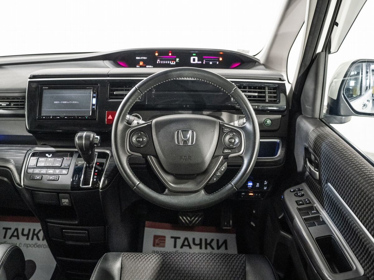 Honda Stepwgn 2017 - фото автомобиля