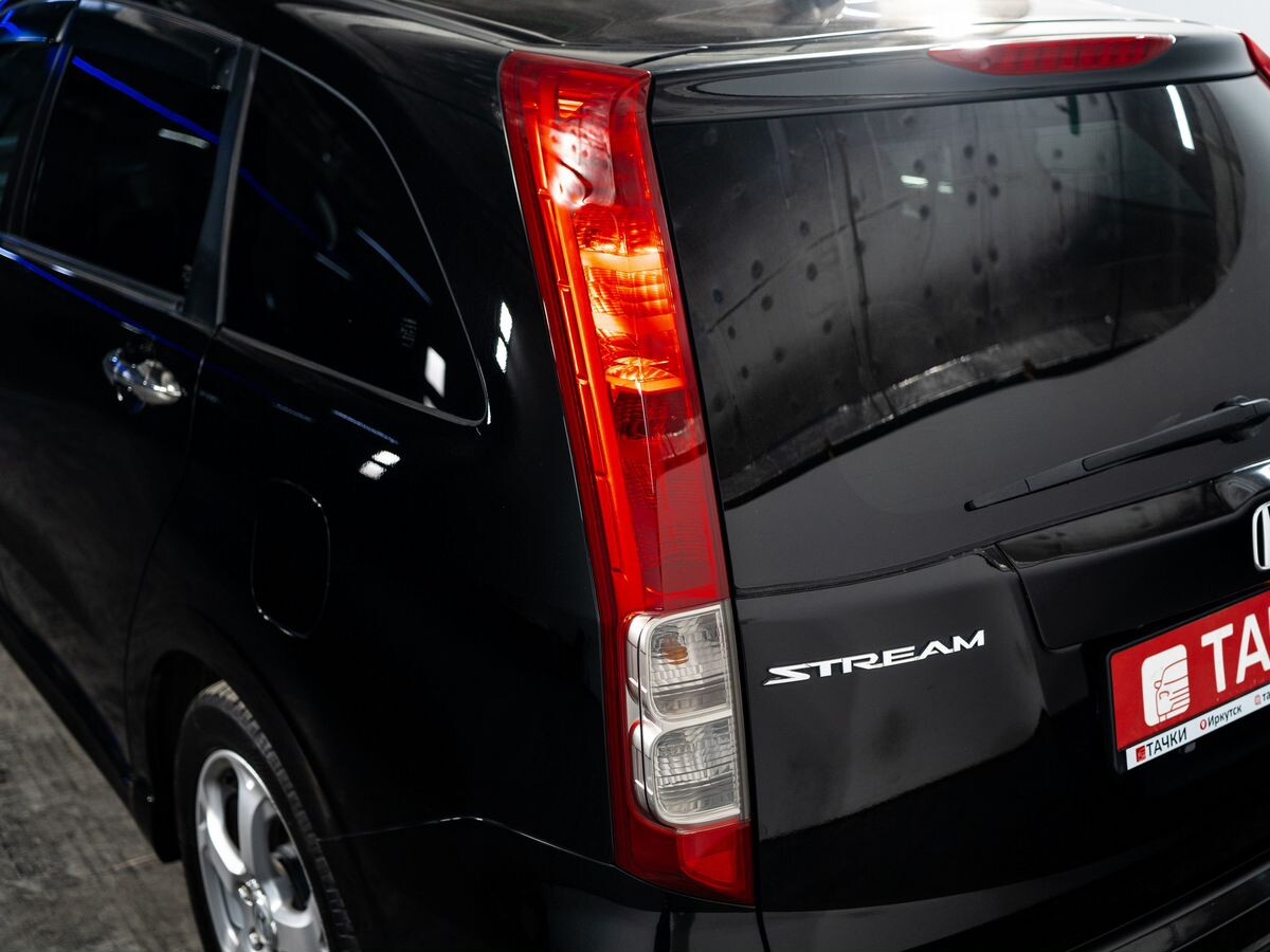 Honda Stream 2008 - фото автомобиля