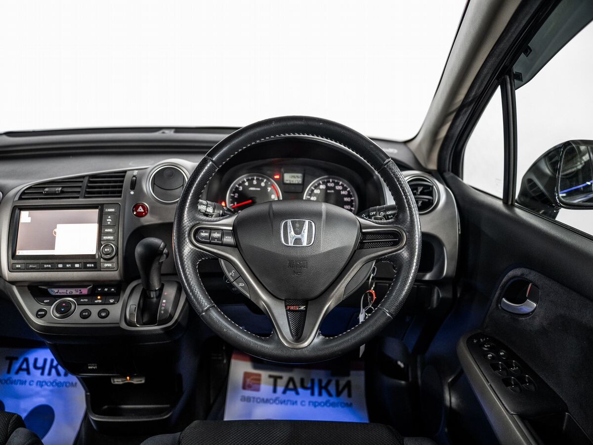Honda Stream 2008 - фото автомобиля