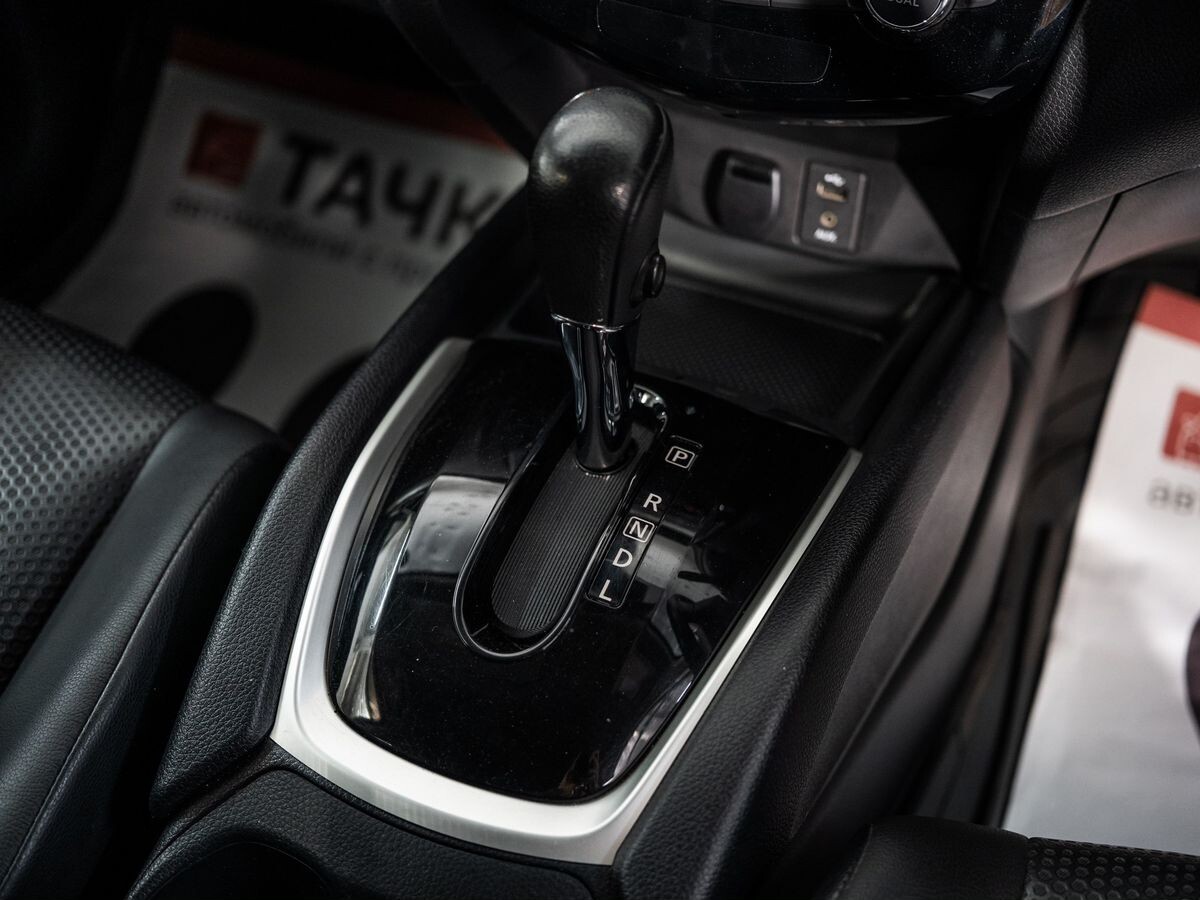Nissan X-Trail 2015 - фото автомобиля