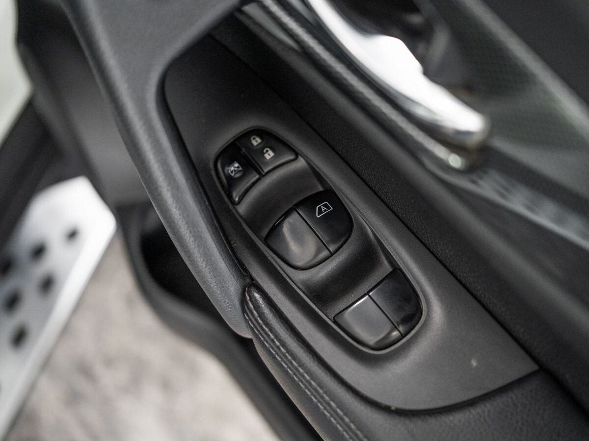 Nissan X-Trail 2015 - фото автомобиля