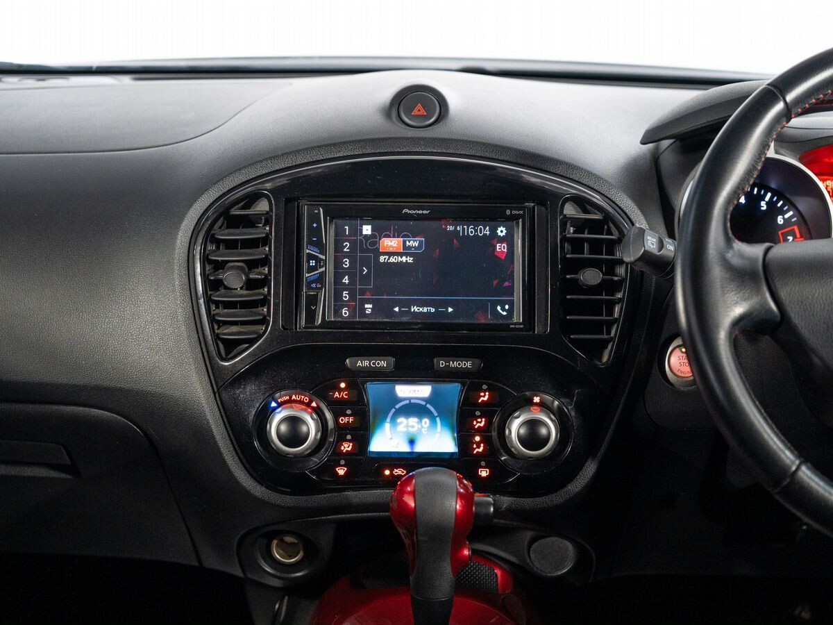 Nissan Juke 2017 - фото автомобиля