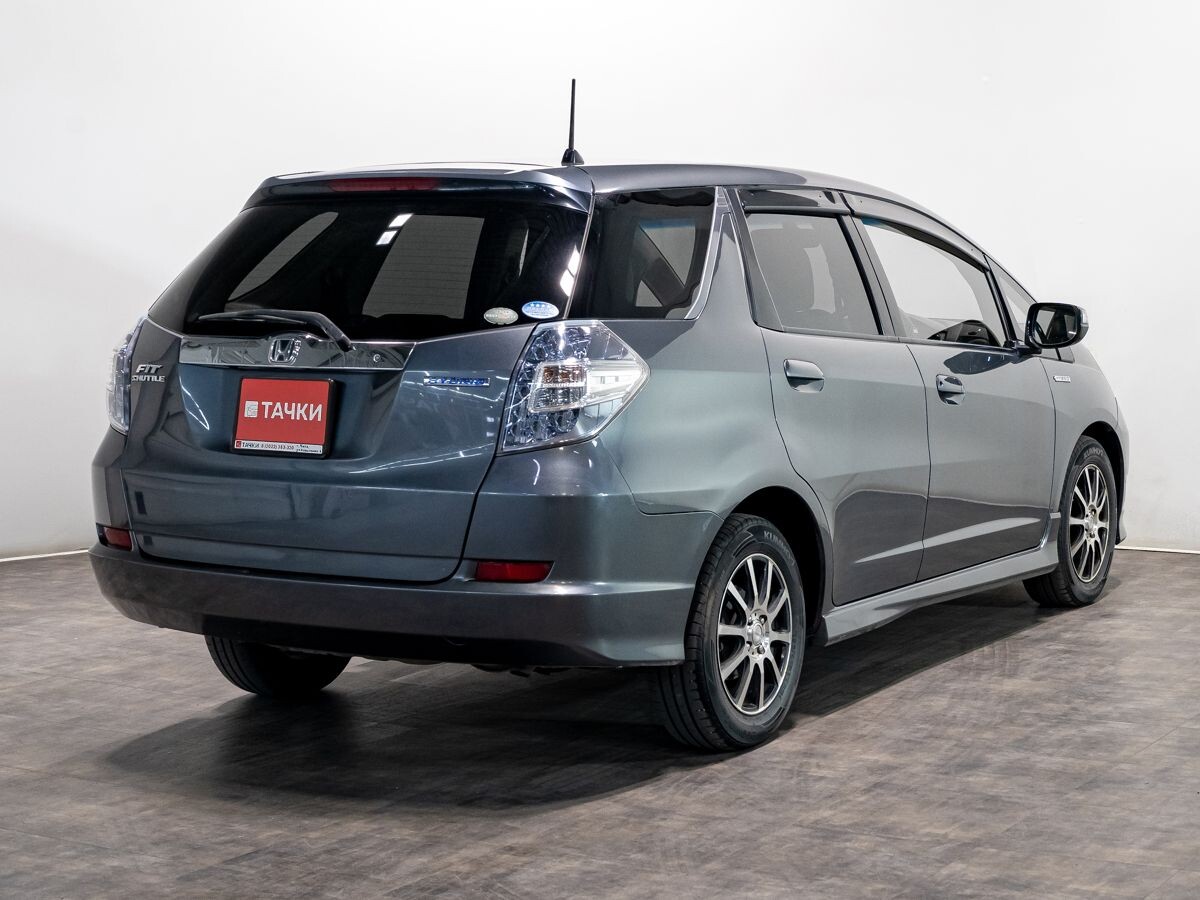 Honda Fit Shuttle 2012 - фото автомобиля