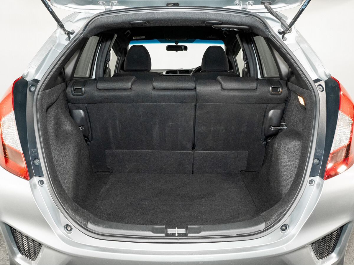 Honda Fit 2013 - фото автомобиля